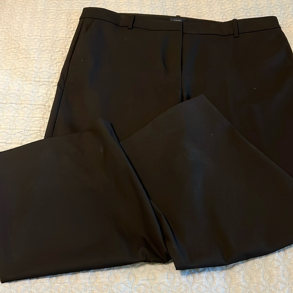 New J. Crew Factory black pants sz 16. Full leg slightly cropped. Perfect 4 work